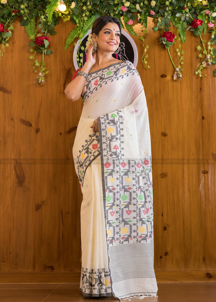 Aromatic Bengal Jamdani Saree