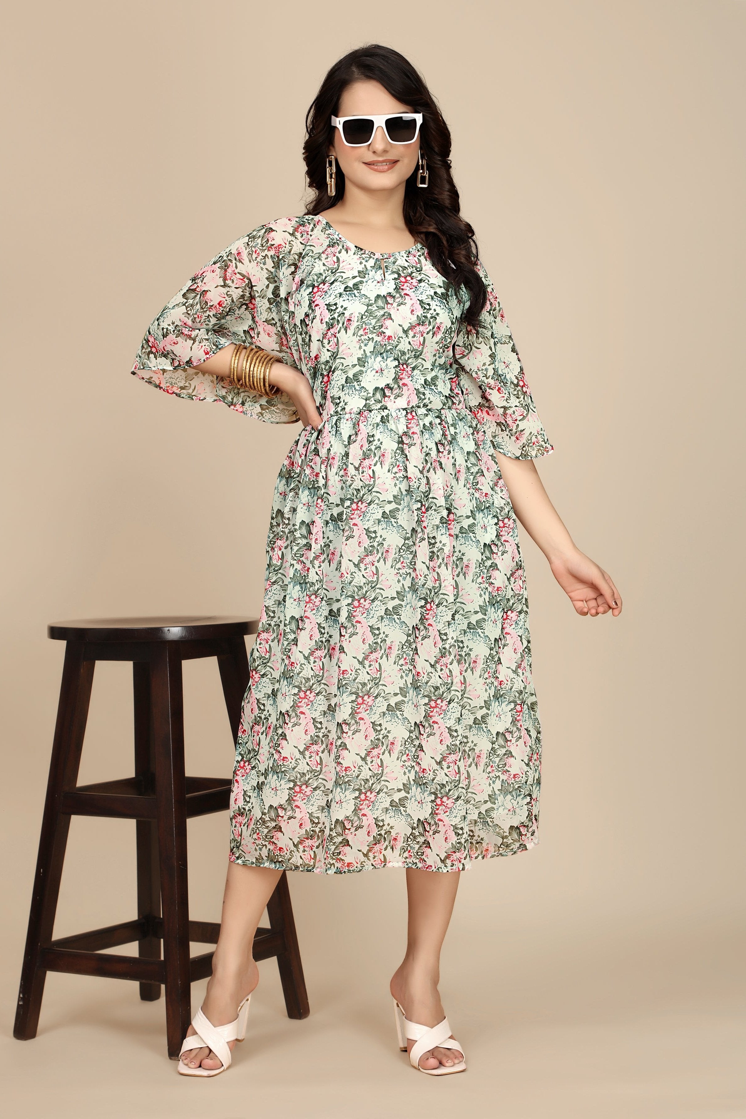 Jantar mantar Midi Dress