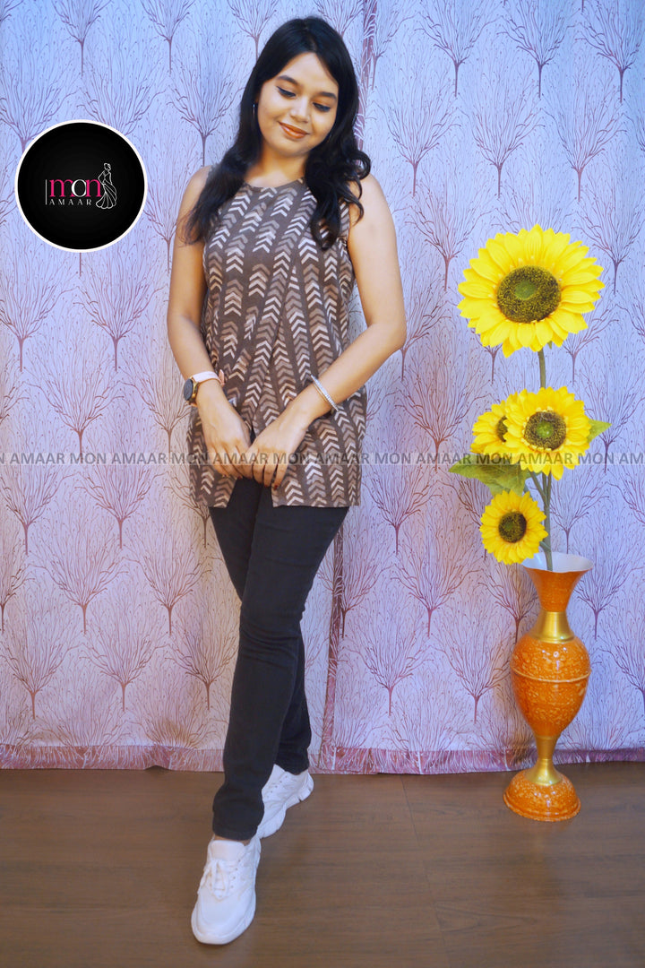 Top-Notch Sustainable Block Print Ethnic Short Kurti