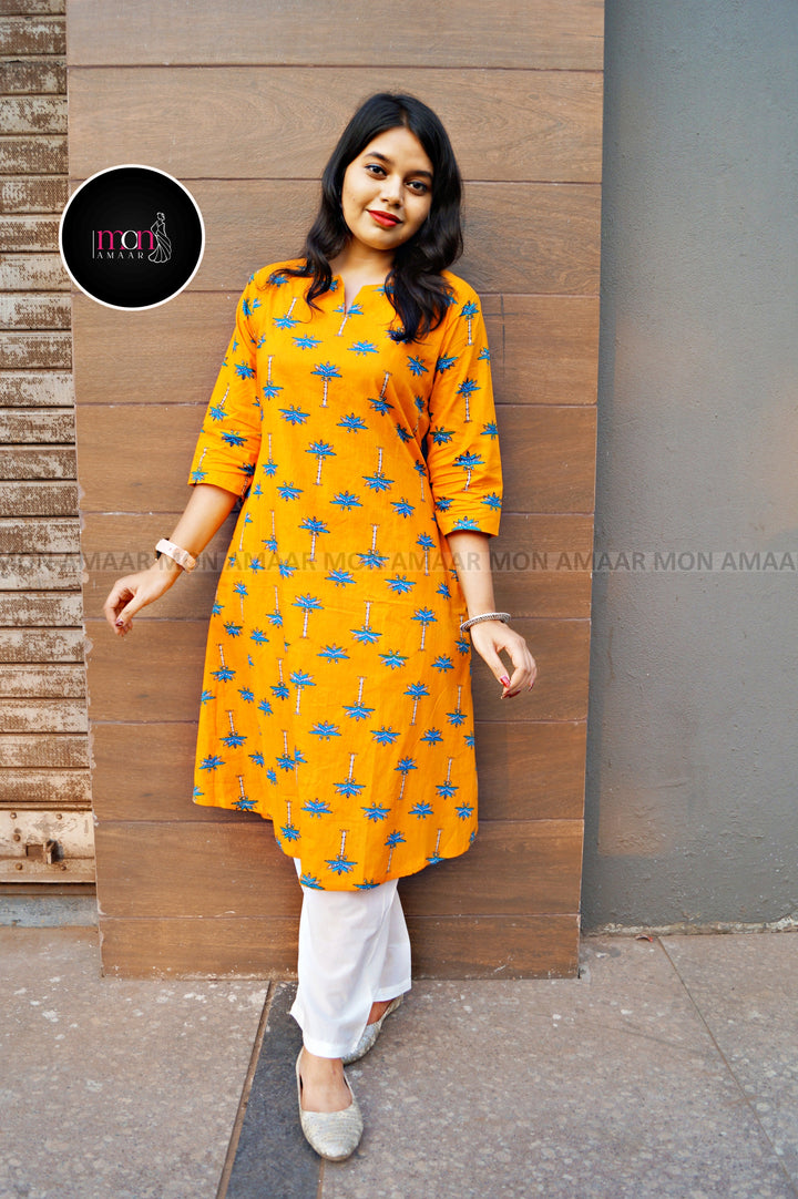 Big On Charm Cotton Kurti Set
