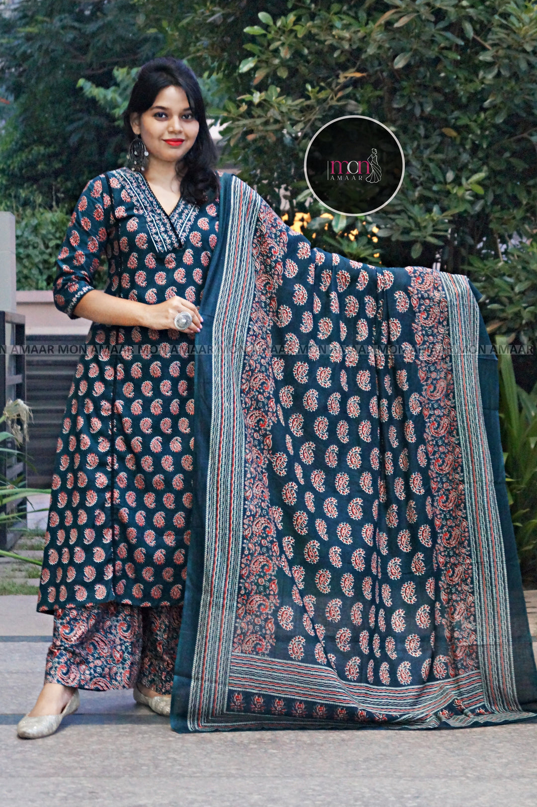 Beauty In The Eyes- Cotton Kurti Set