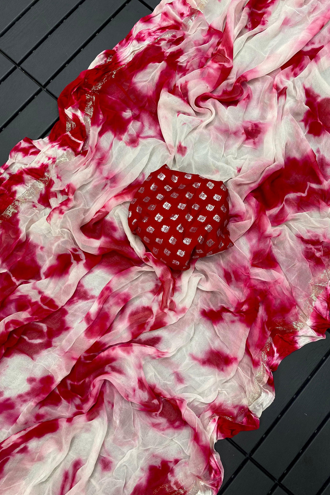 Cute Sweetheart Georgette Saree