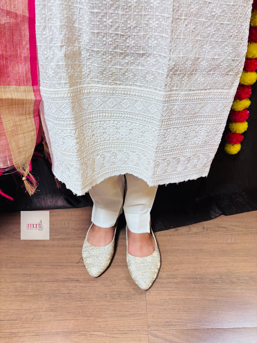 Born To Look Stunning-Chikankari Kurti Set