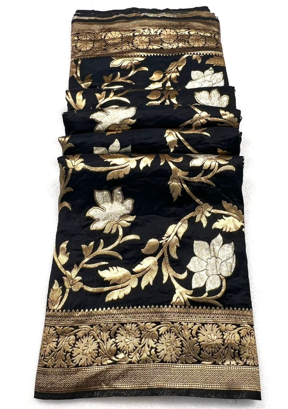 Majestic Khaddi Georgette Banarasi