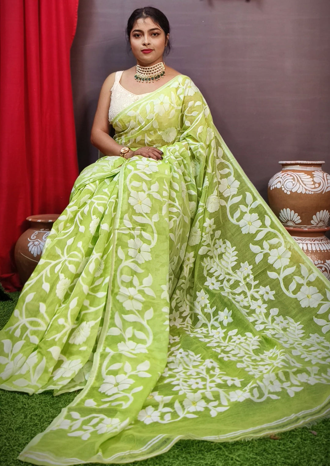 Pushpalata- Flowering Vines Cotton Jamdani Saree