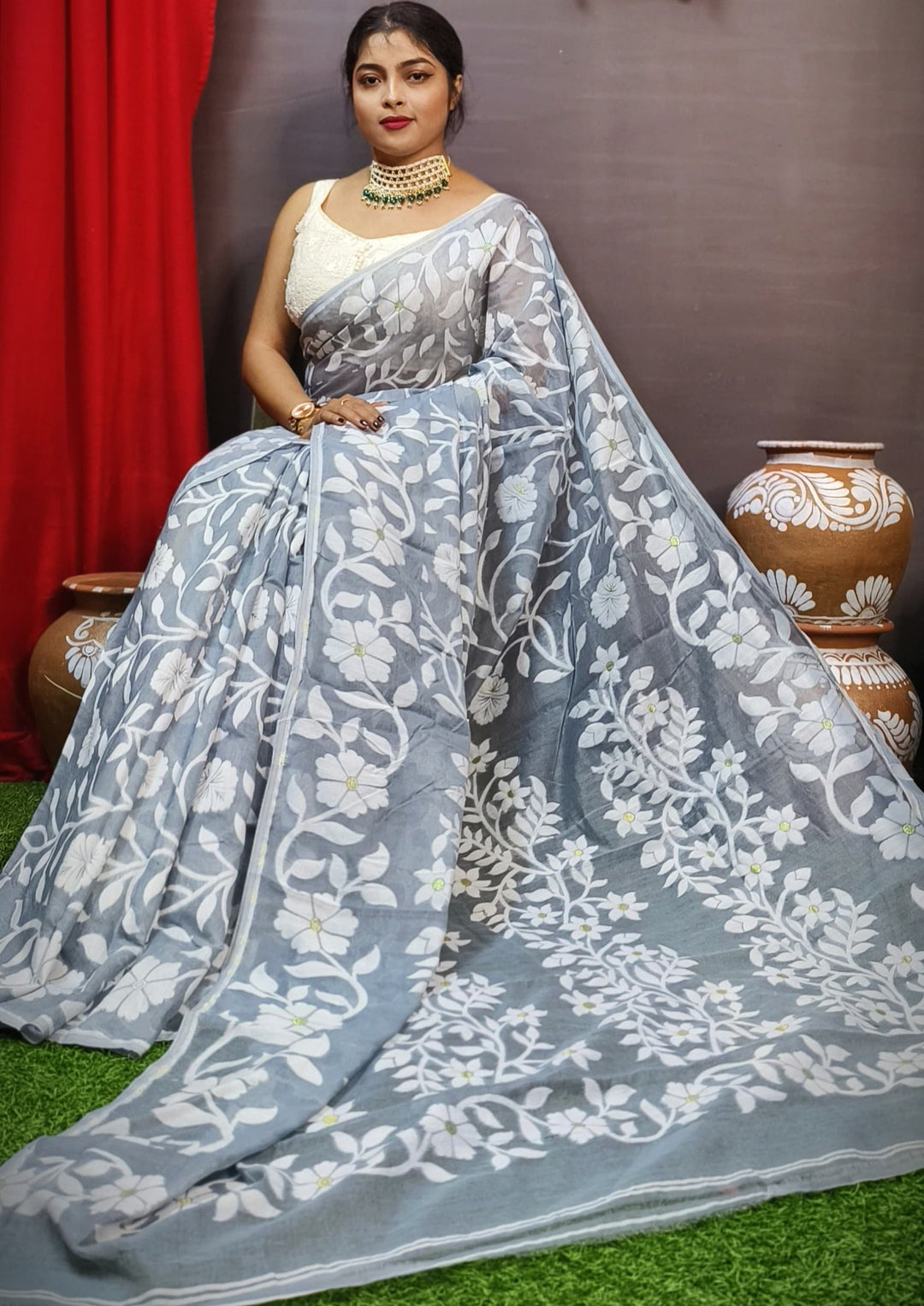 Pushpalata- Flowering Vines Cotton Jamdani Saree