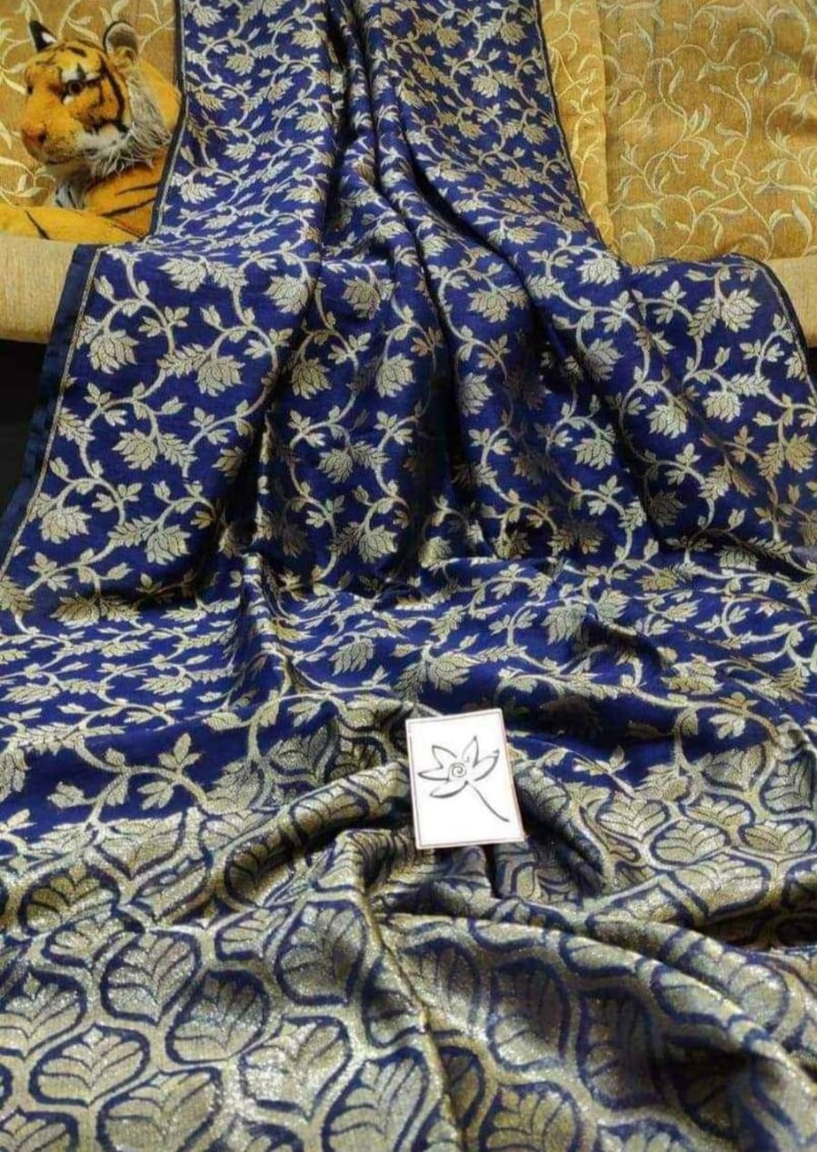 Parichoy- Recognized by its name ( Bengal Saree)