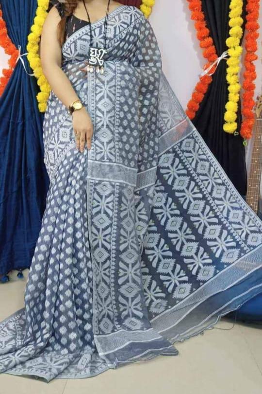 Parijat Dhakai Jamdani Saree
