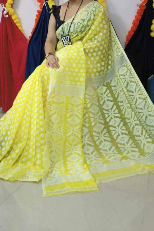 Parijat Dhakai Jamdani Saree