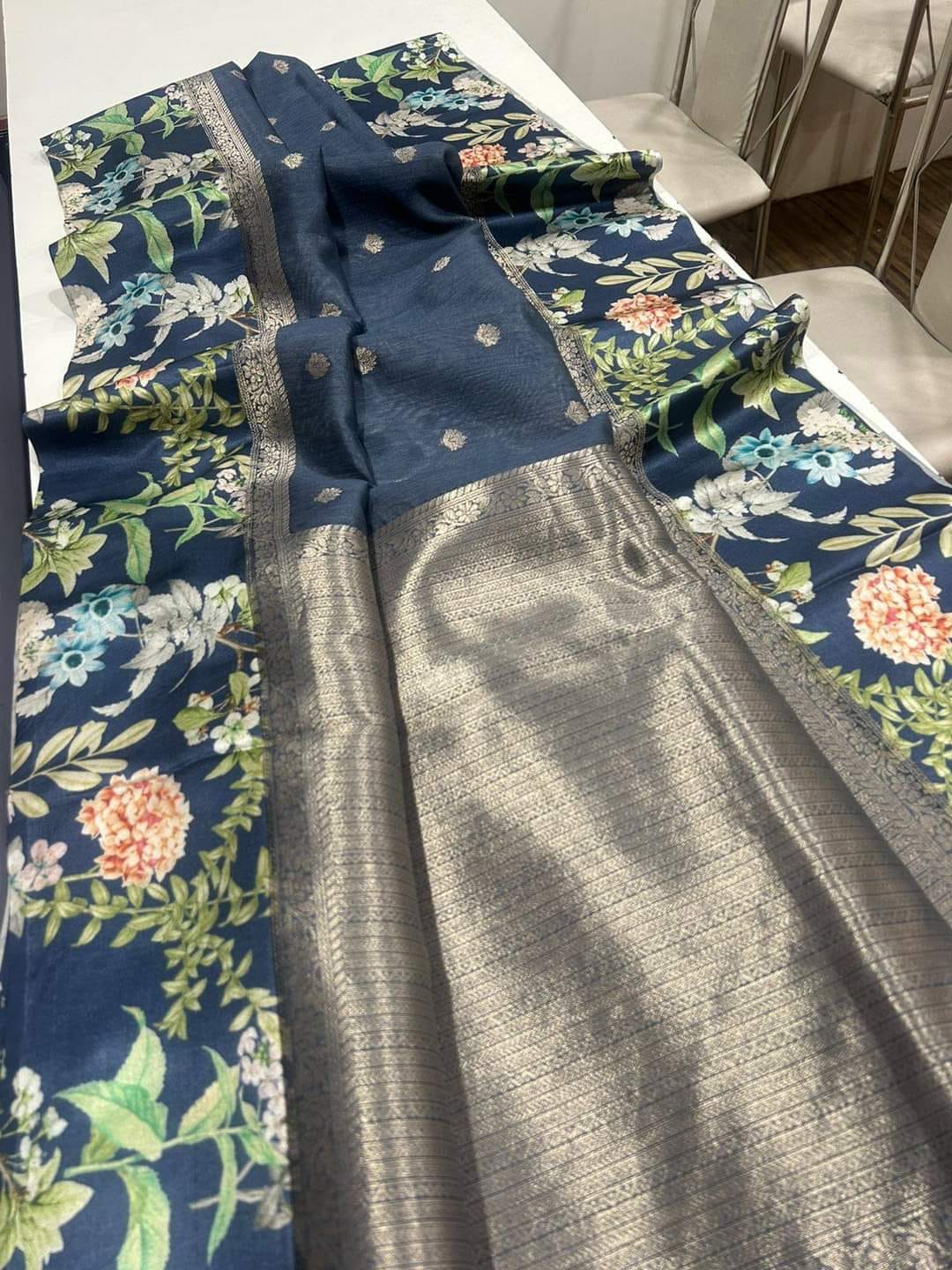 Yuyake Kanjivaram Silk Saree