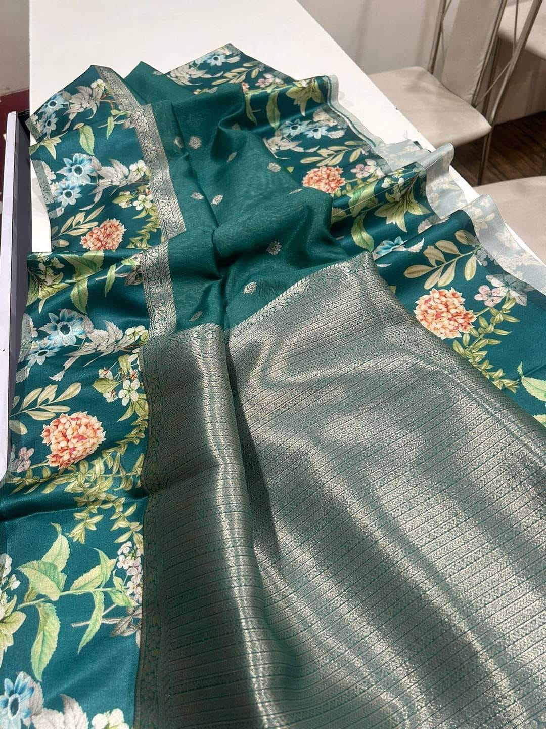 Yuyake Kanjivaram Silk Saree