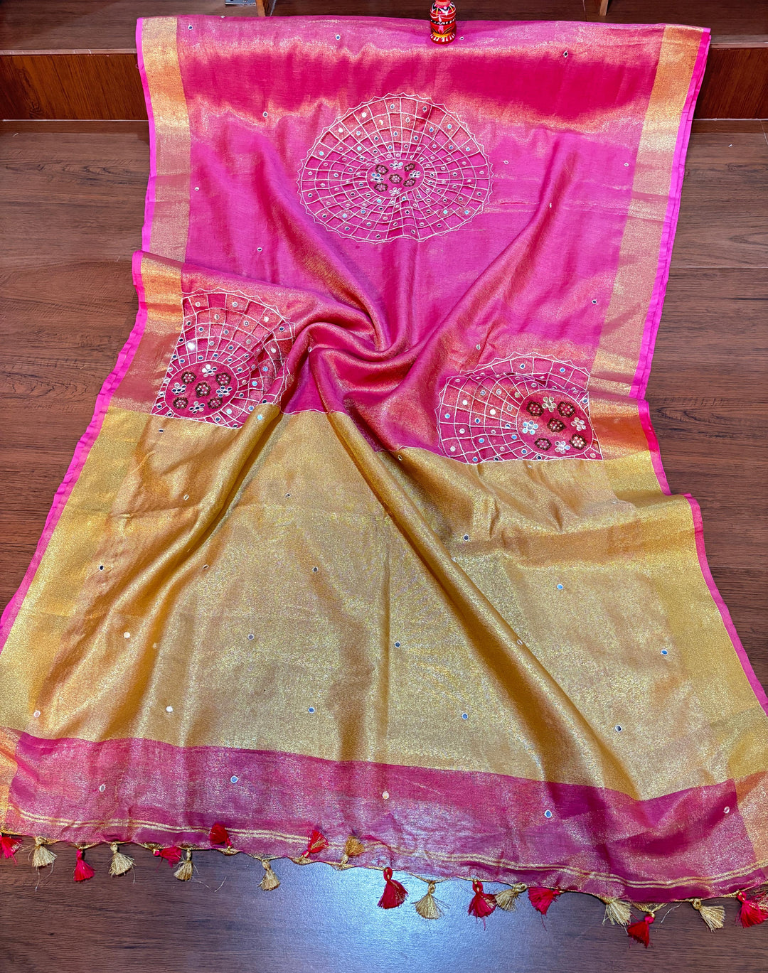 Aura of Aesthetics -Pure Handwoven Tissue Linen Saree