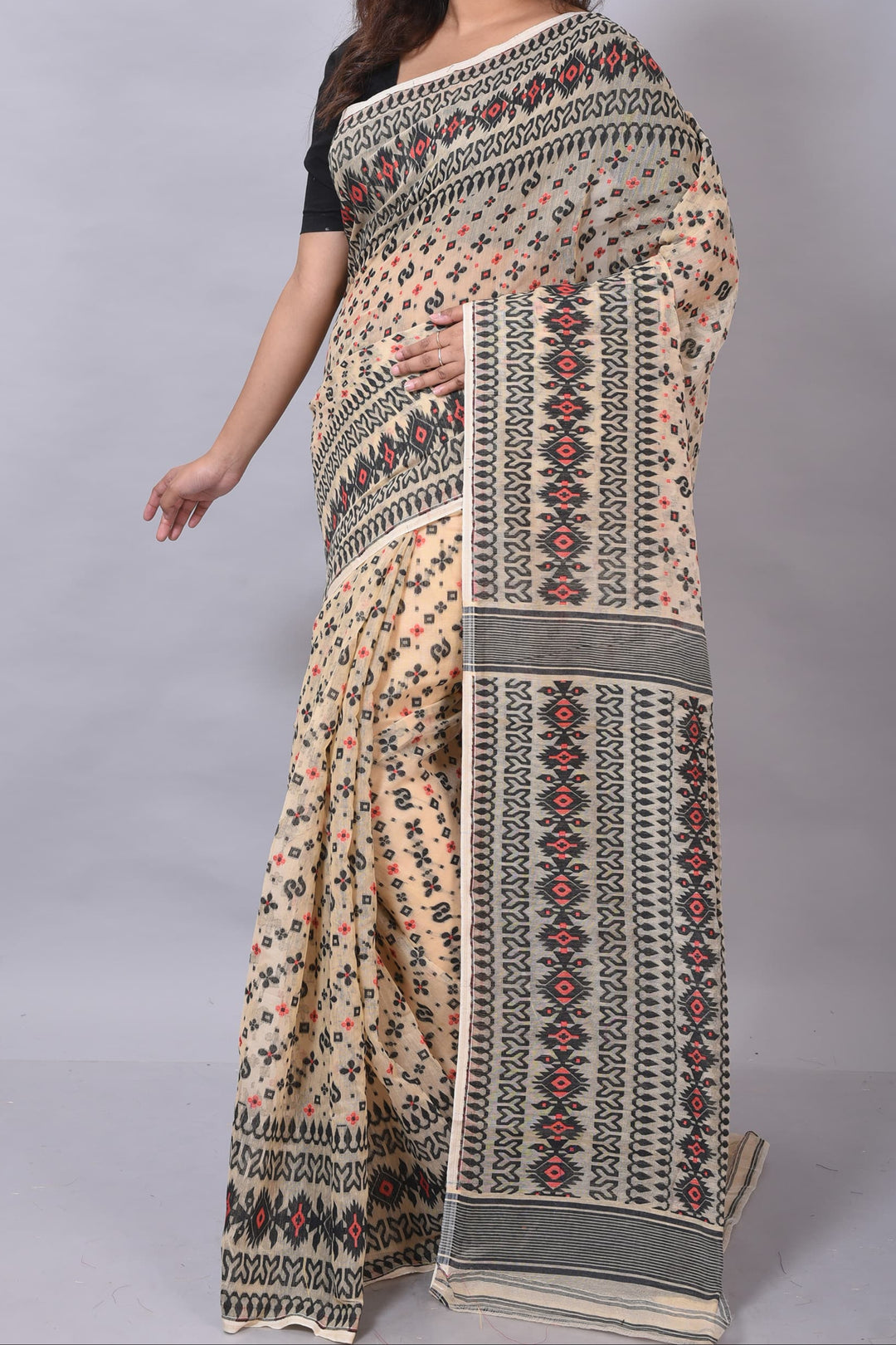 Peaceful Simplicity Dhakai Jamdani Saree