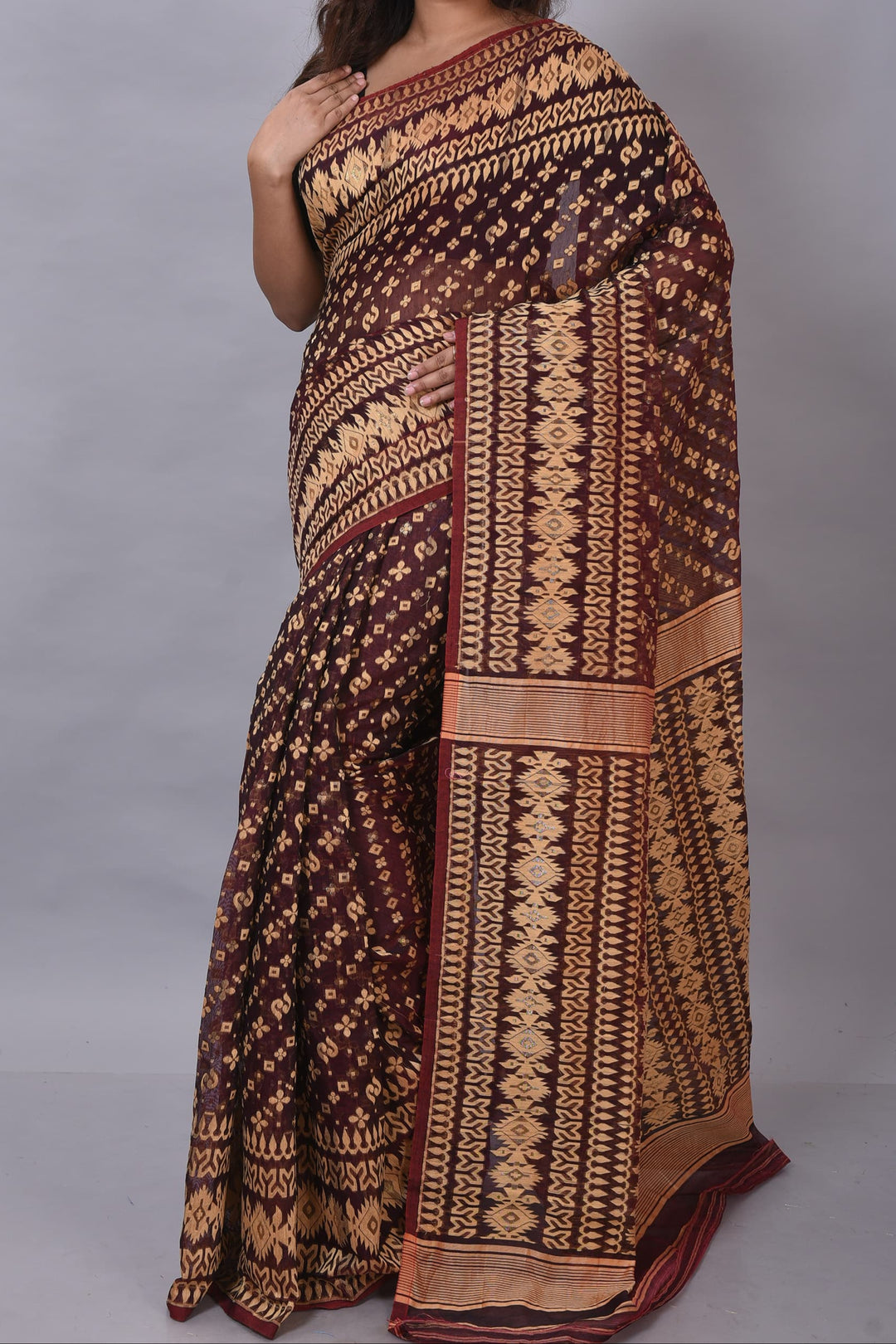 Peaceful Simplicity Dhakai Jamdani Saree