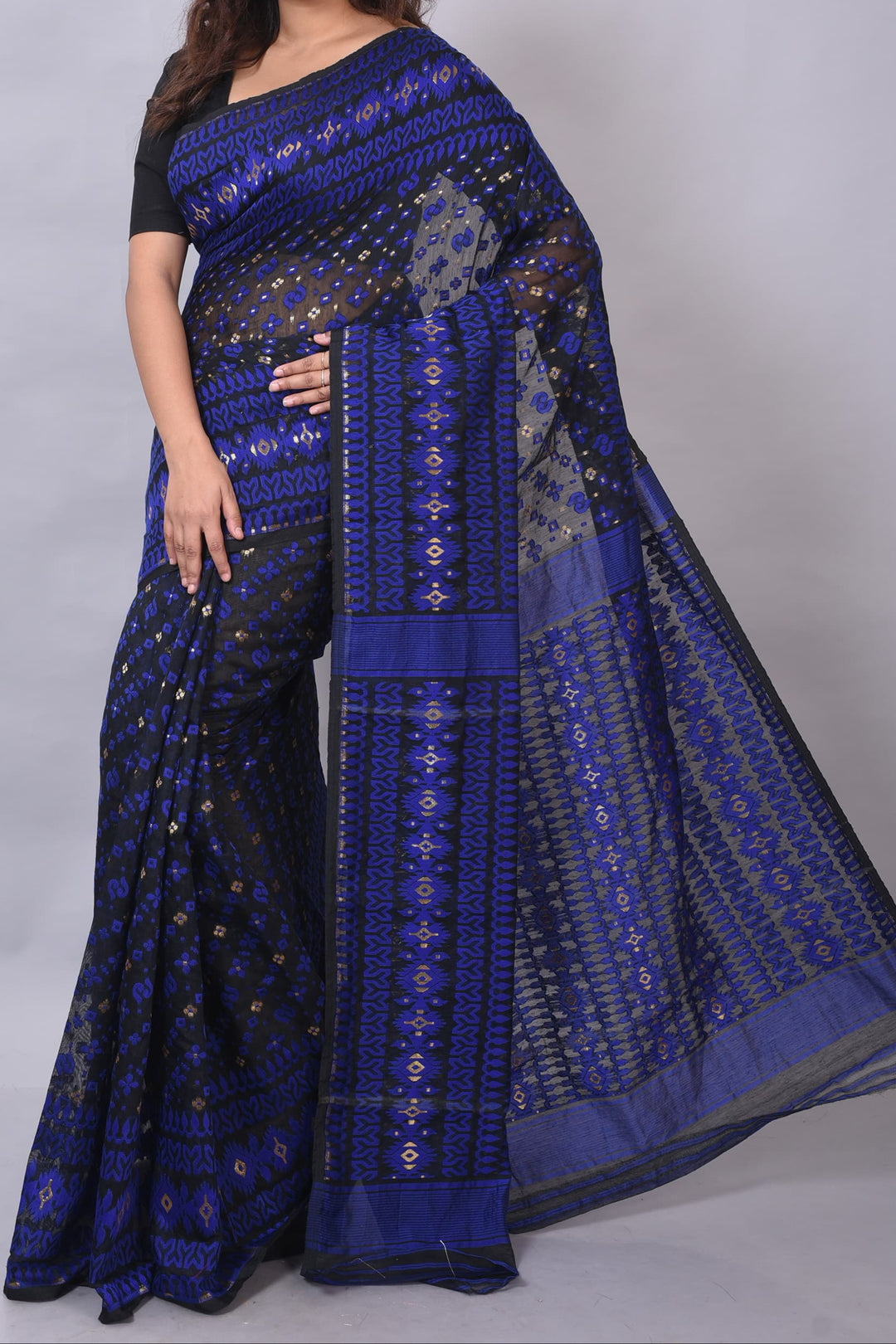 Peaceful Simplicity Dhakai Jamdani Saree