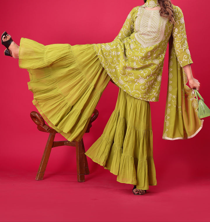 Magnificence light Georgette Sharara Set