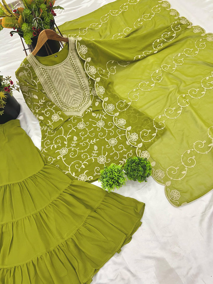 Magnificence light Georgette Sharara Set