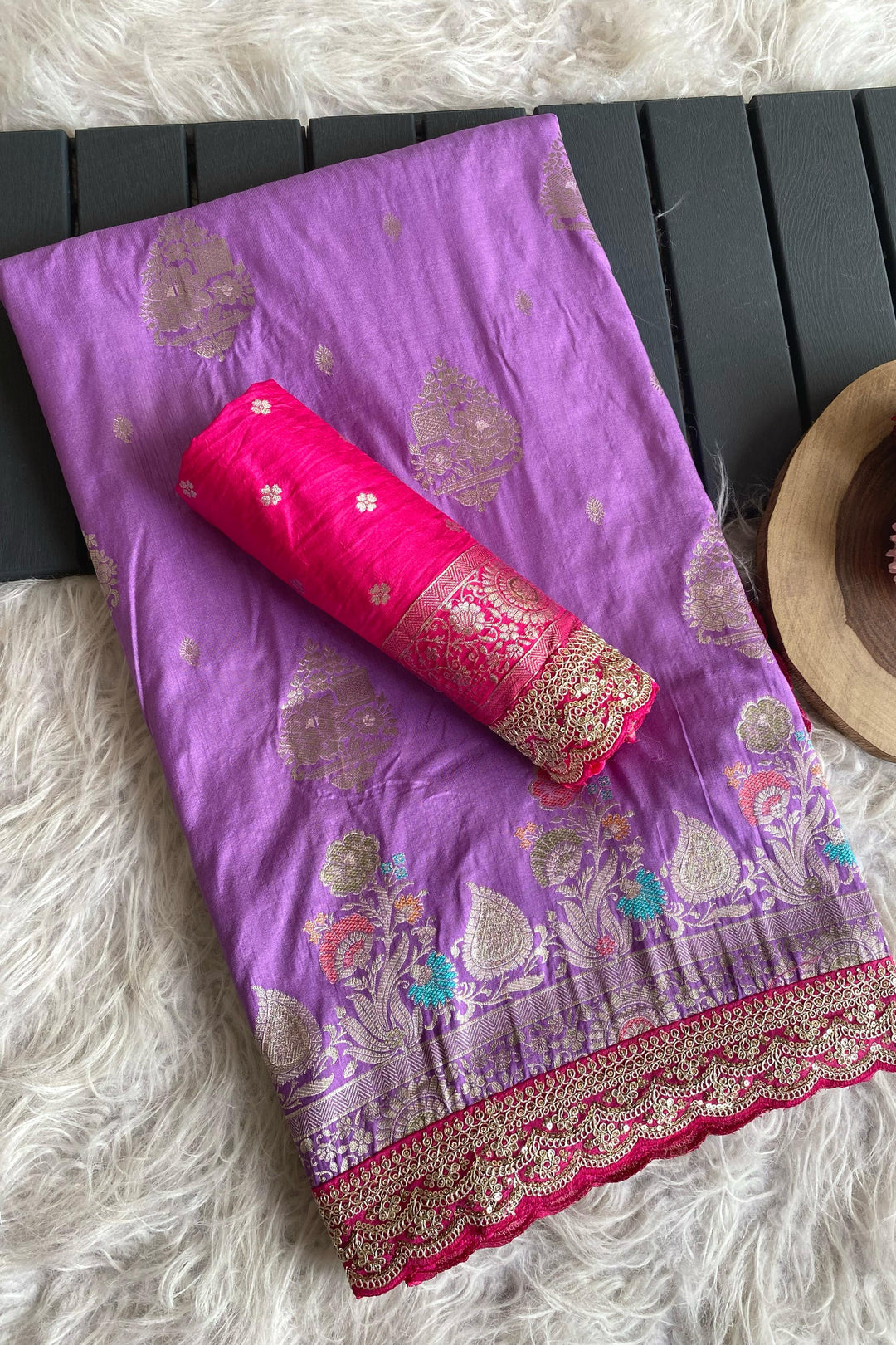 Little Highlights Banarasi Dola Silk Saree