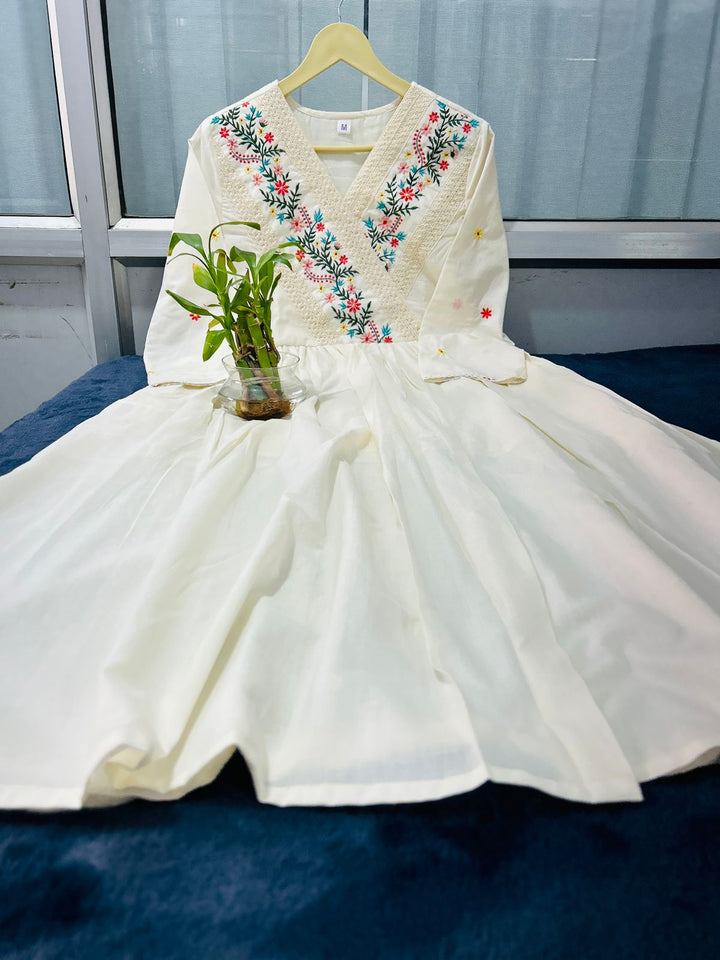 White Flower Cotton Dress