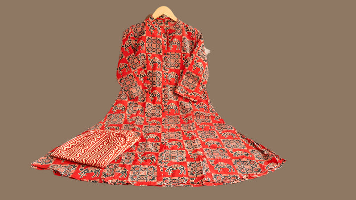 Dazzling Like A Star Cotton Kurti Set