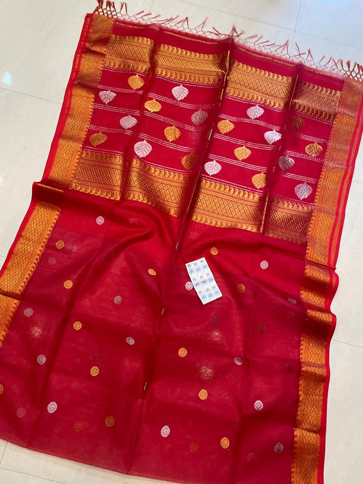 Sreeja Tant Muslin Jamdani Saree