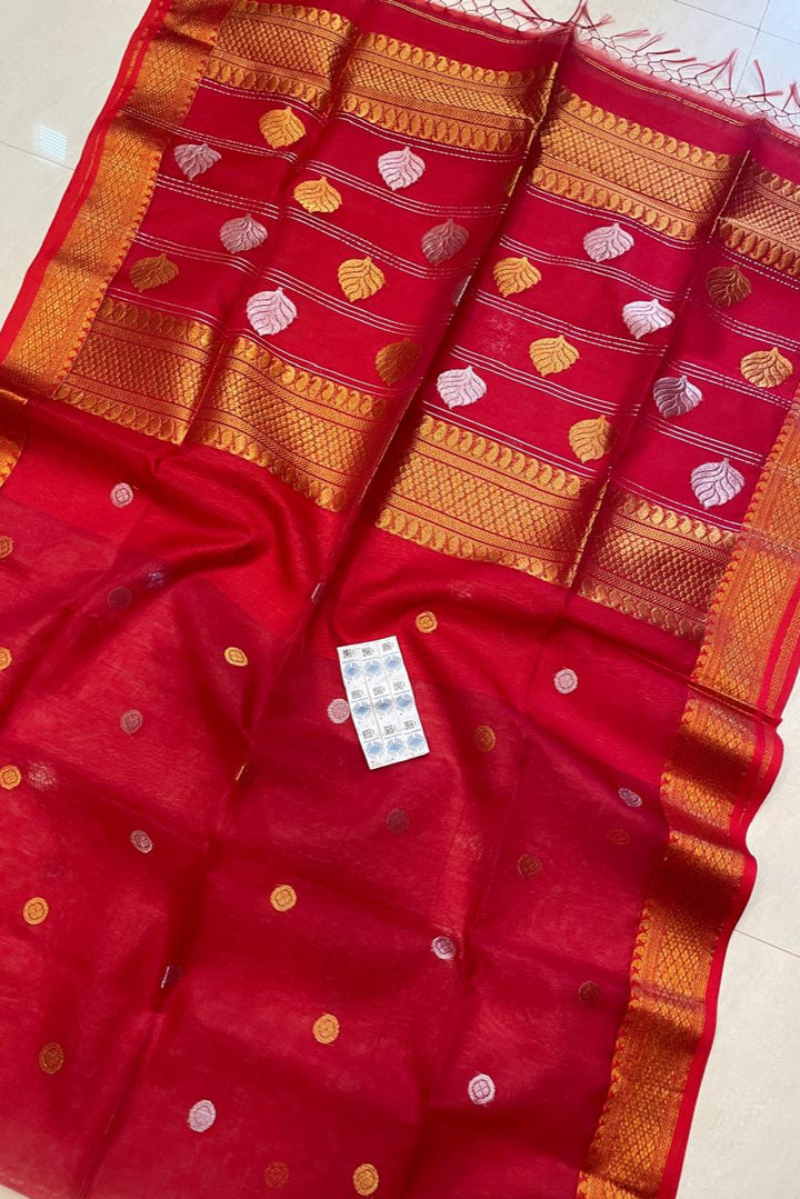 Sreeja Tant Muslin Jamdani Saree