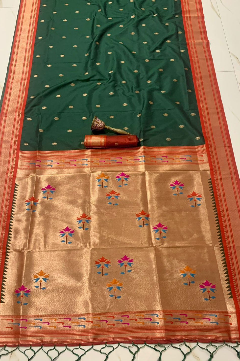 Beauty In The Ordinary Kanjivarum Paithani Green Silk Saree