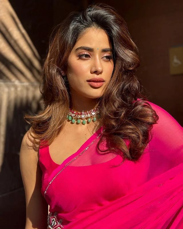 Janhvi Kapoor Inspired Georgette Silk Saree