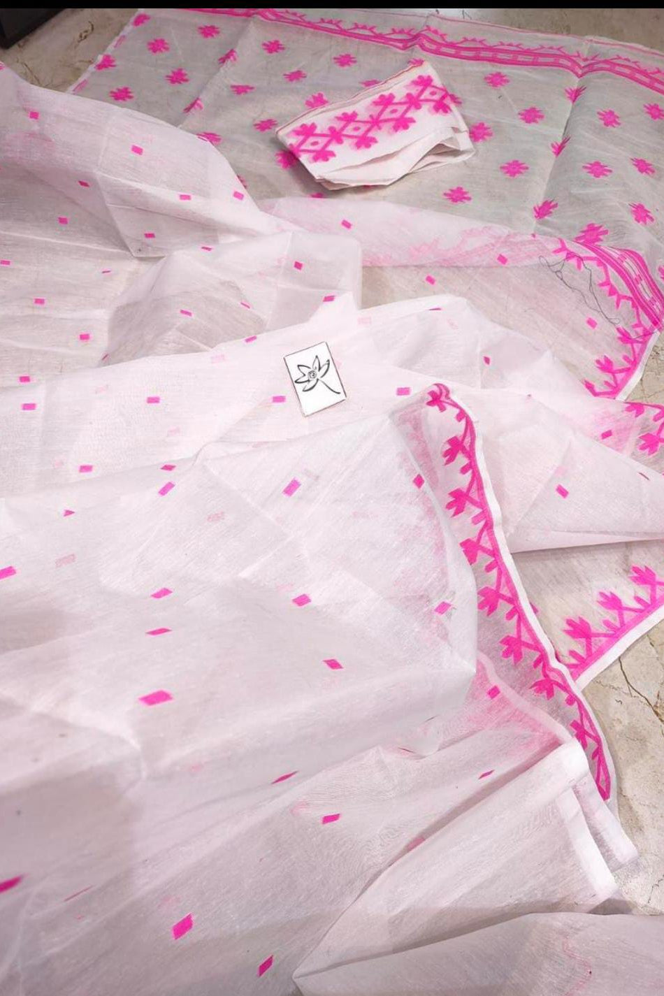 Uro Chithi Dhakai Jamdani Saree