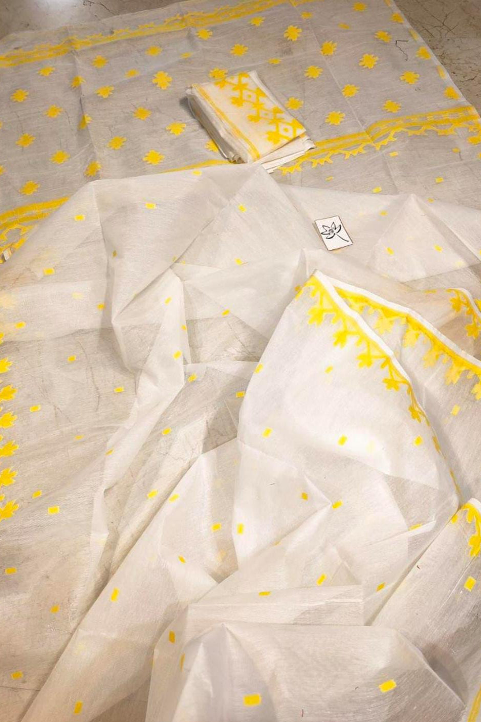Uro Chithi Dhakai Jamdani Saree