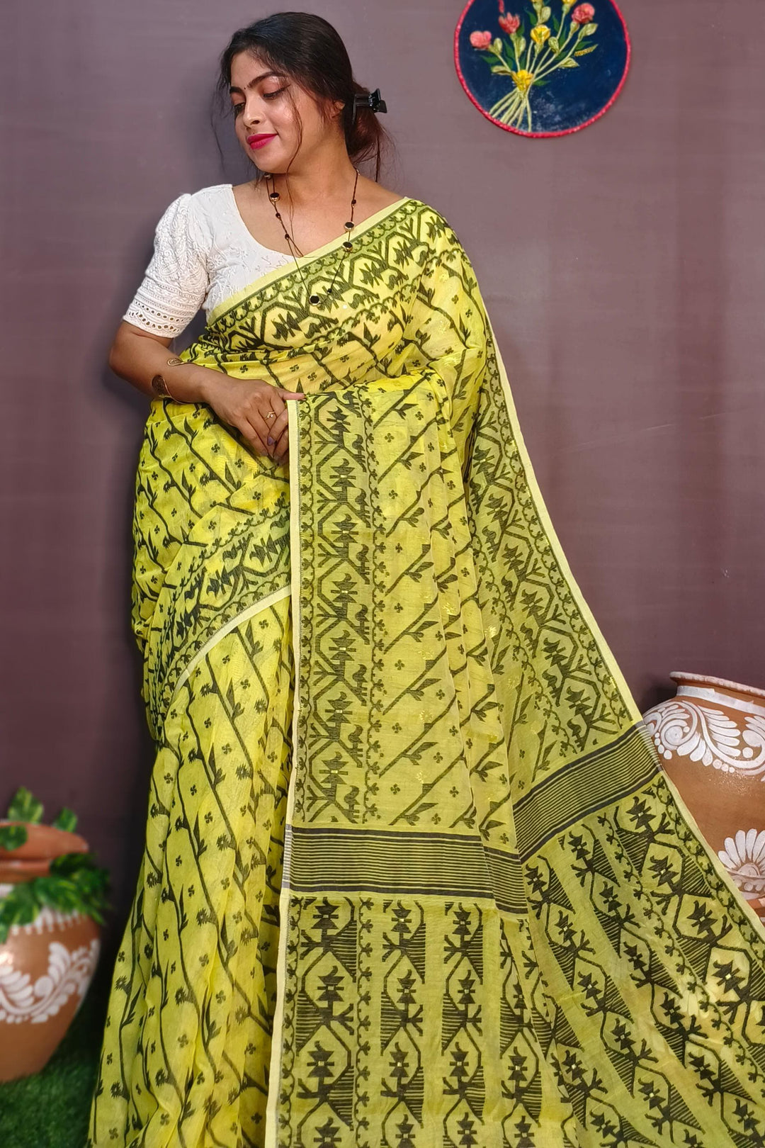 Amaro Porano Jaha Chay Dhakai Jamdani Saree