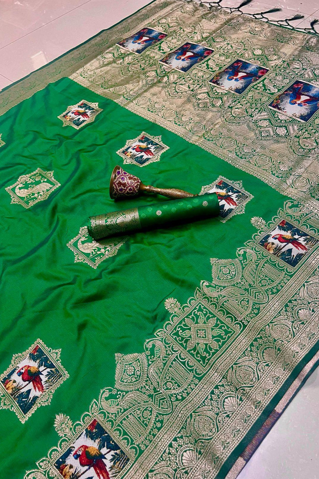 Monochrome Magic Kanjivarum Green Paithani Silk Saree