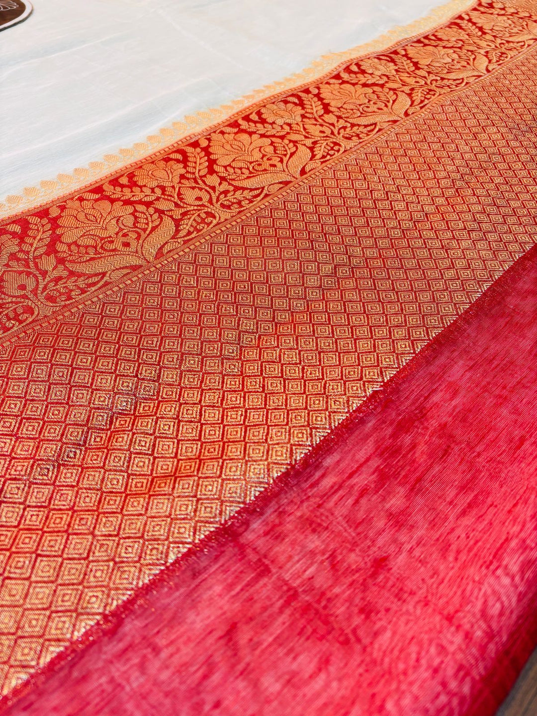 Red White Pure Handwoven Silk Linen Banarasi Saree
