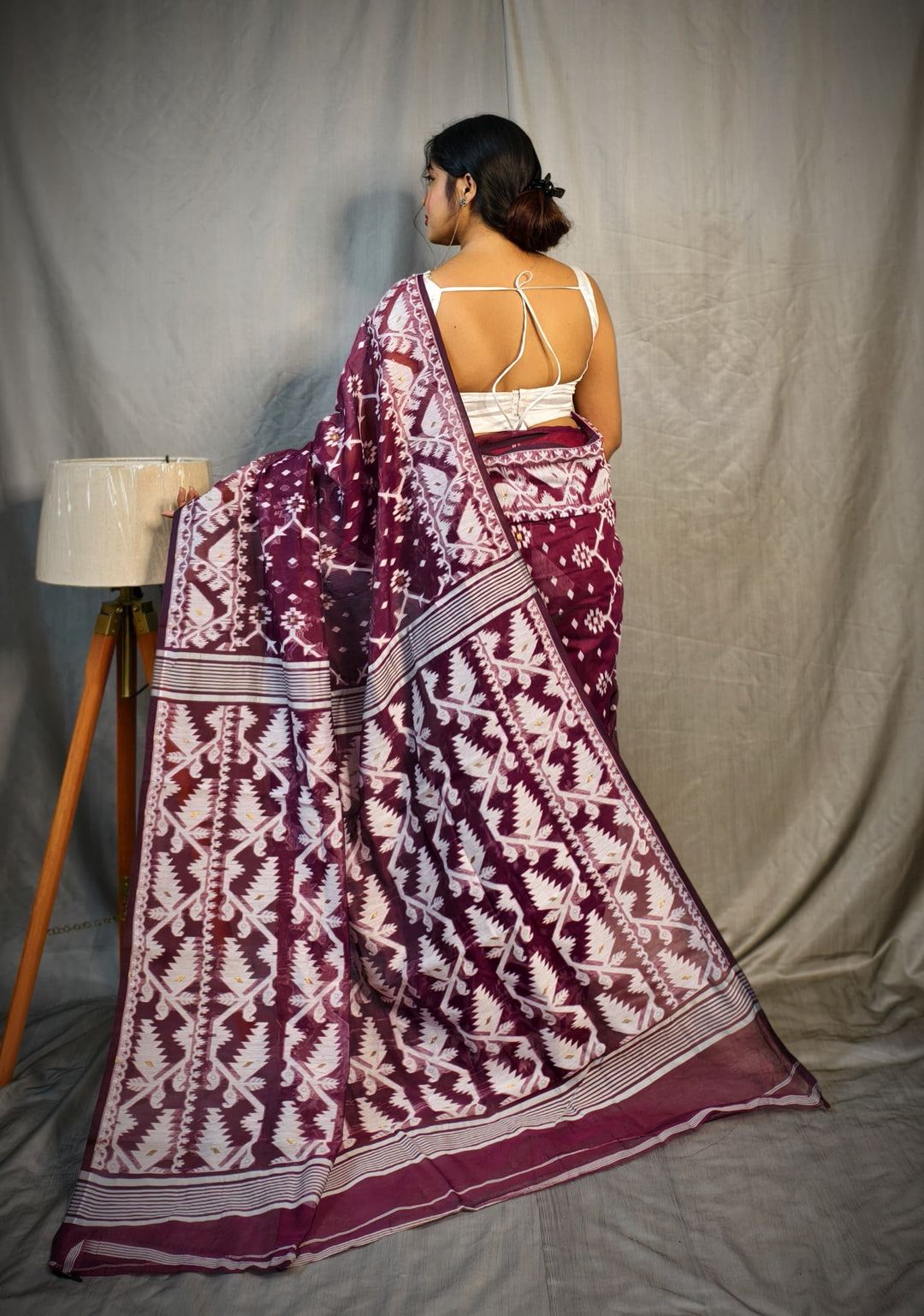 Chitralekha Dhakai Jamdani Saree