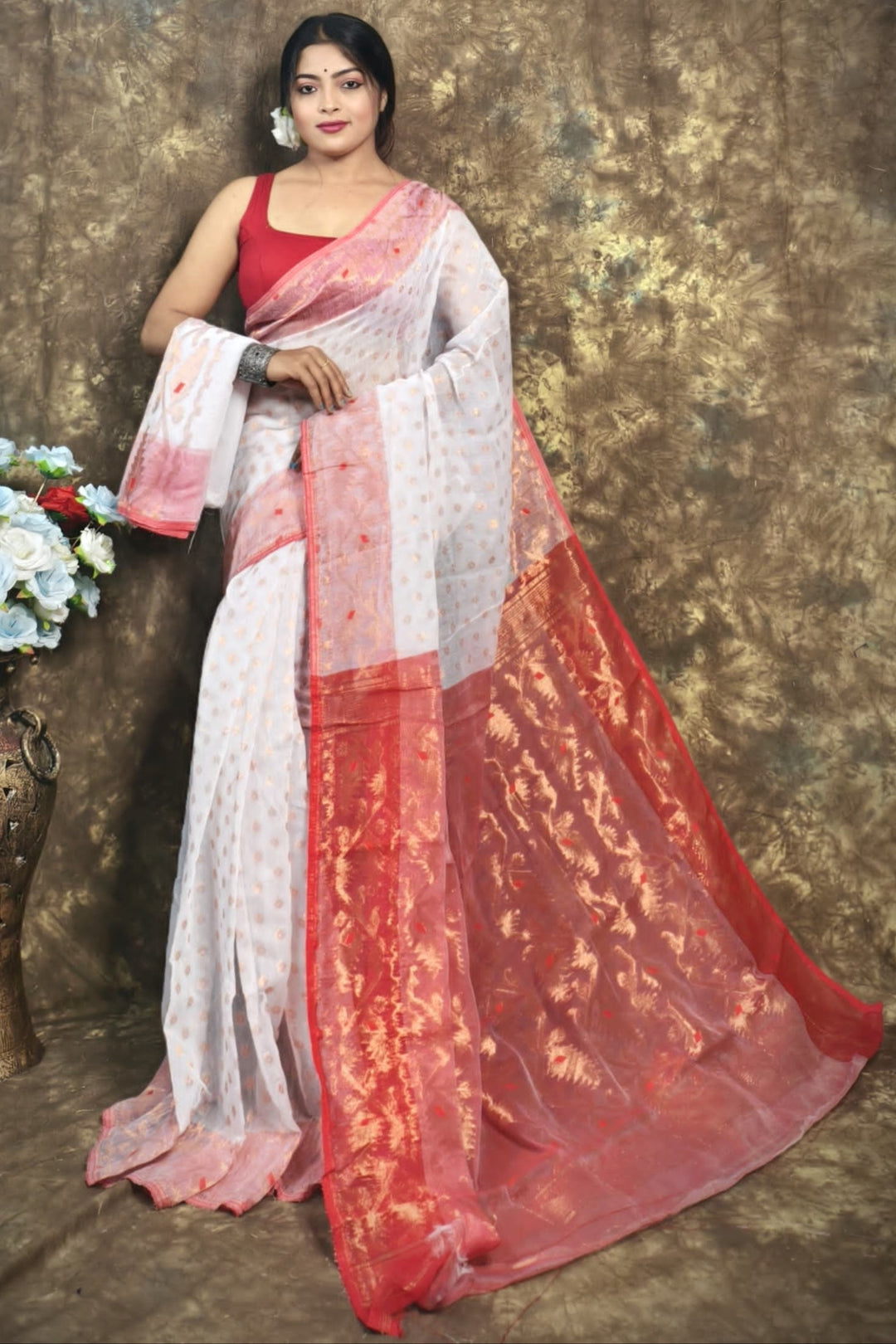 Rupasi Bangla Dhakai Jamdani Saree