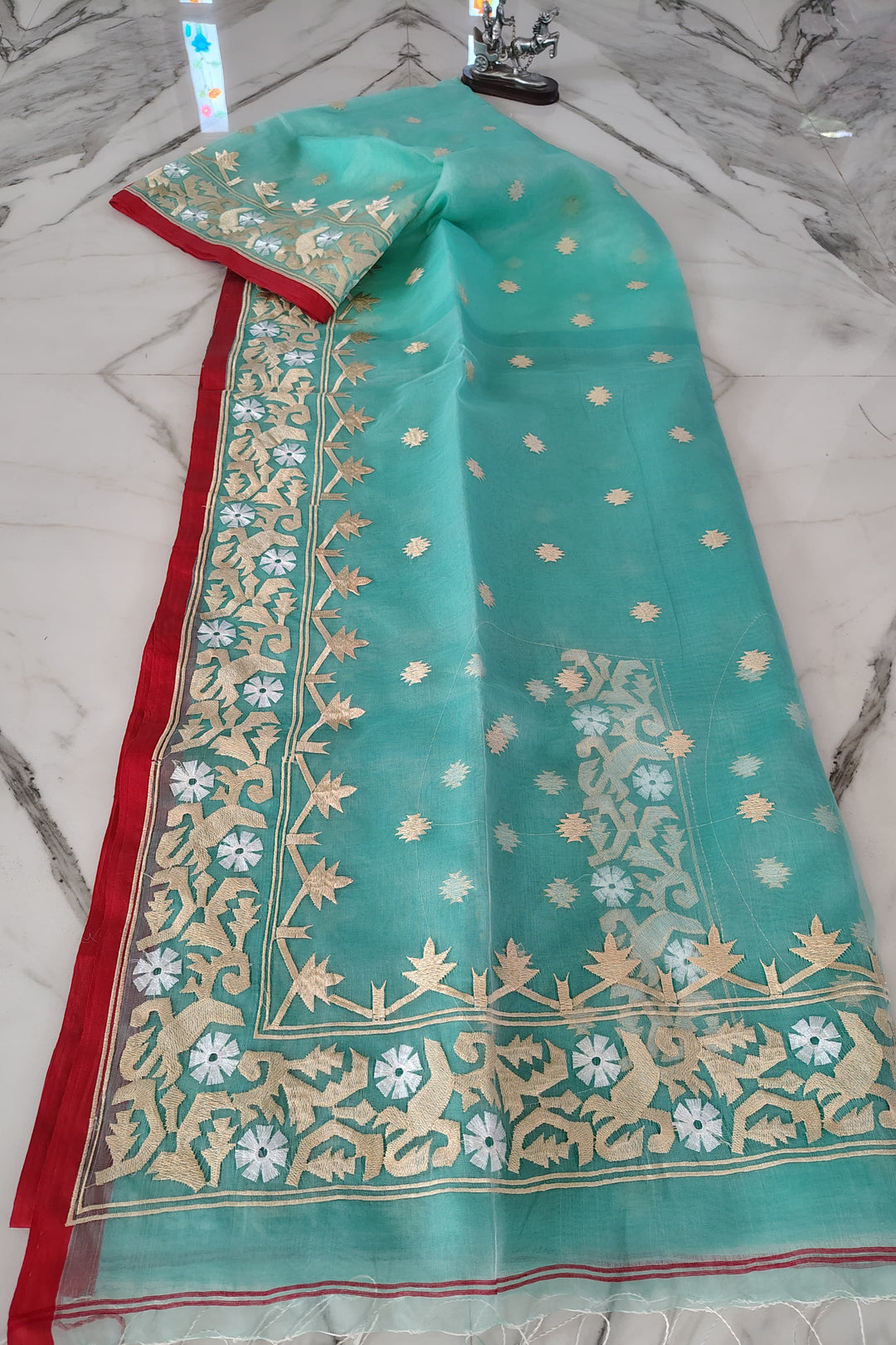 Kadambari Muslin Resham Saree