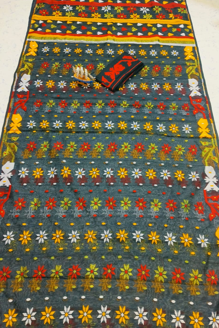 Shaili Dhakai Jamdani Saree