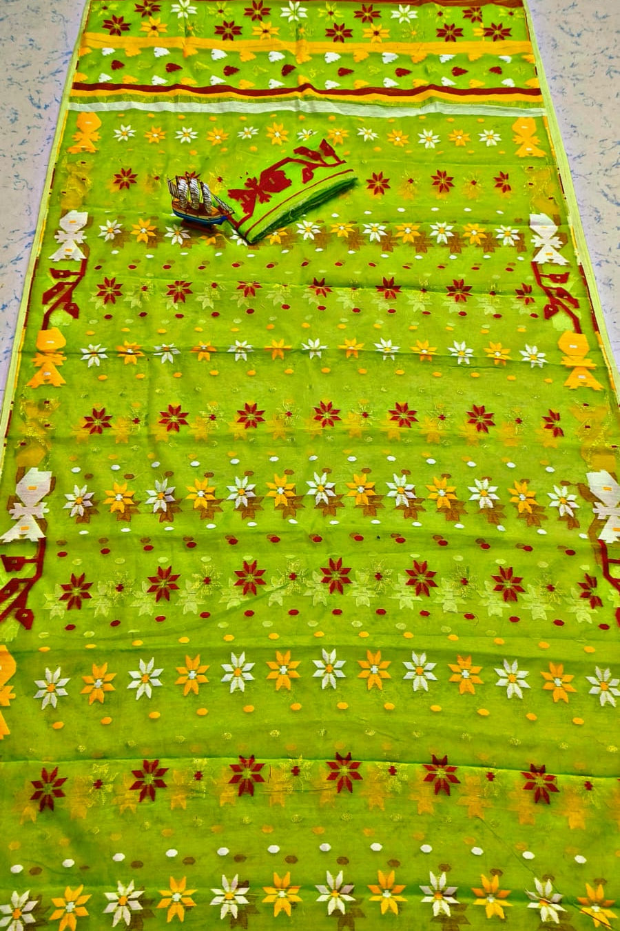 Shaili Dhakai Jamdani Saree