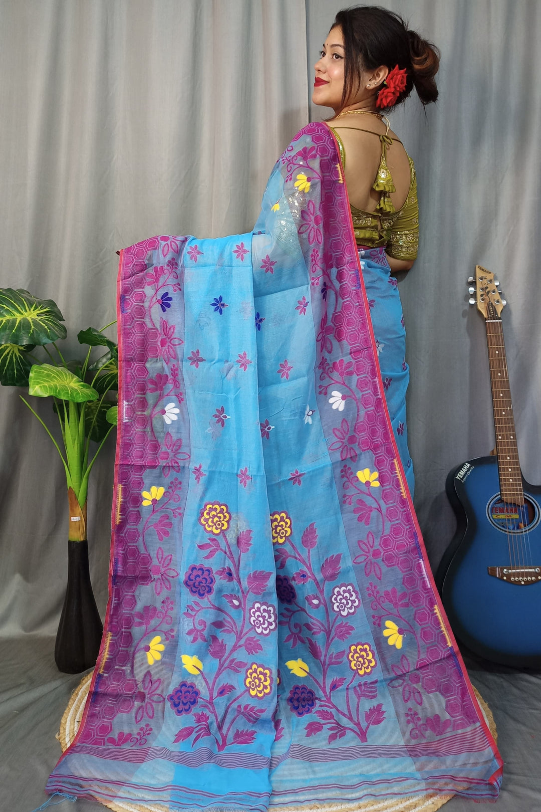 Legacy Of Artisans Dhakai Jamdani Saree