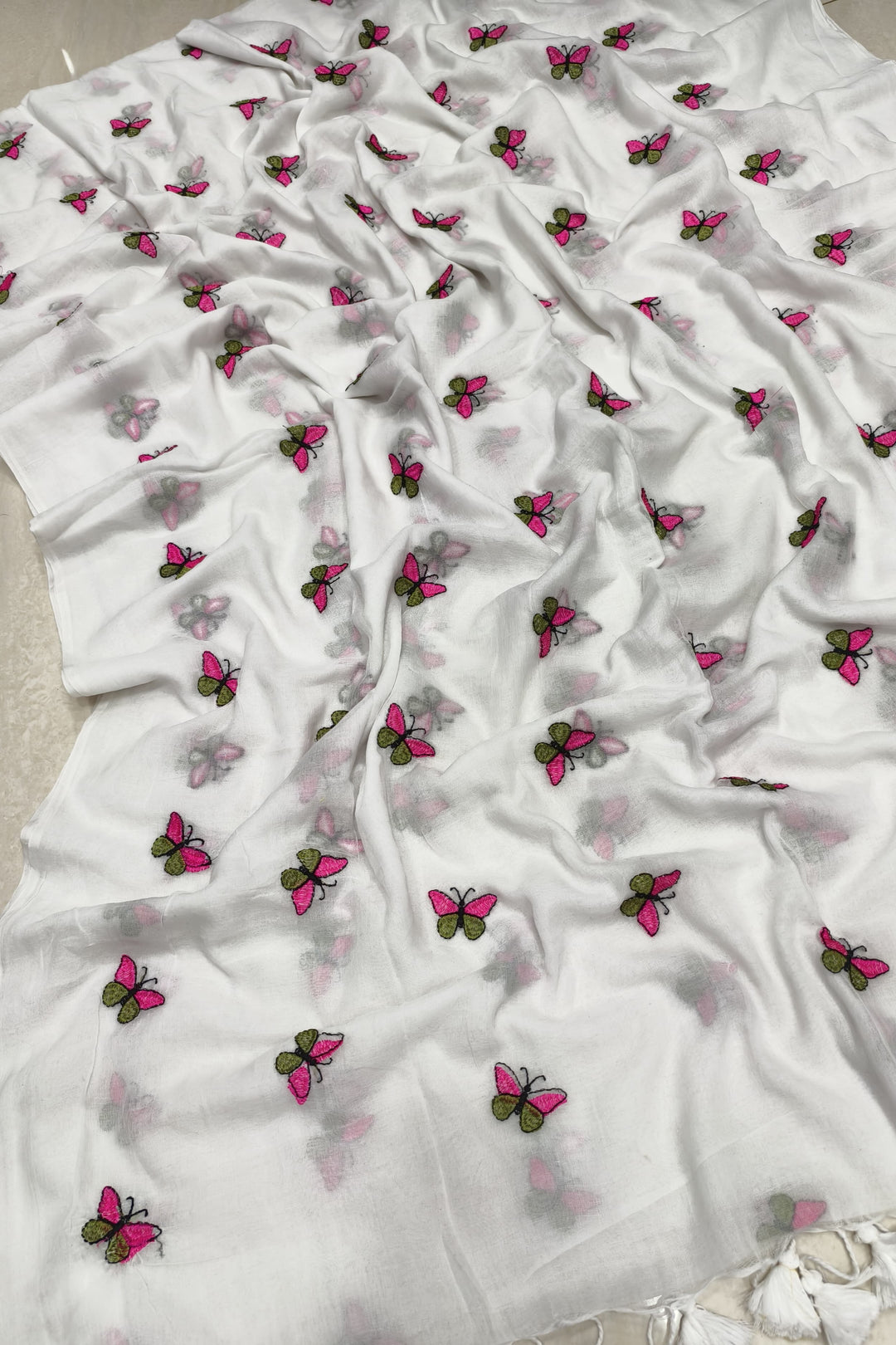 Ashni Mul Cotton White Saree