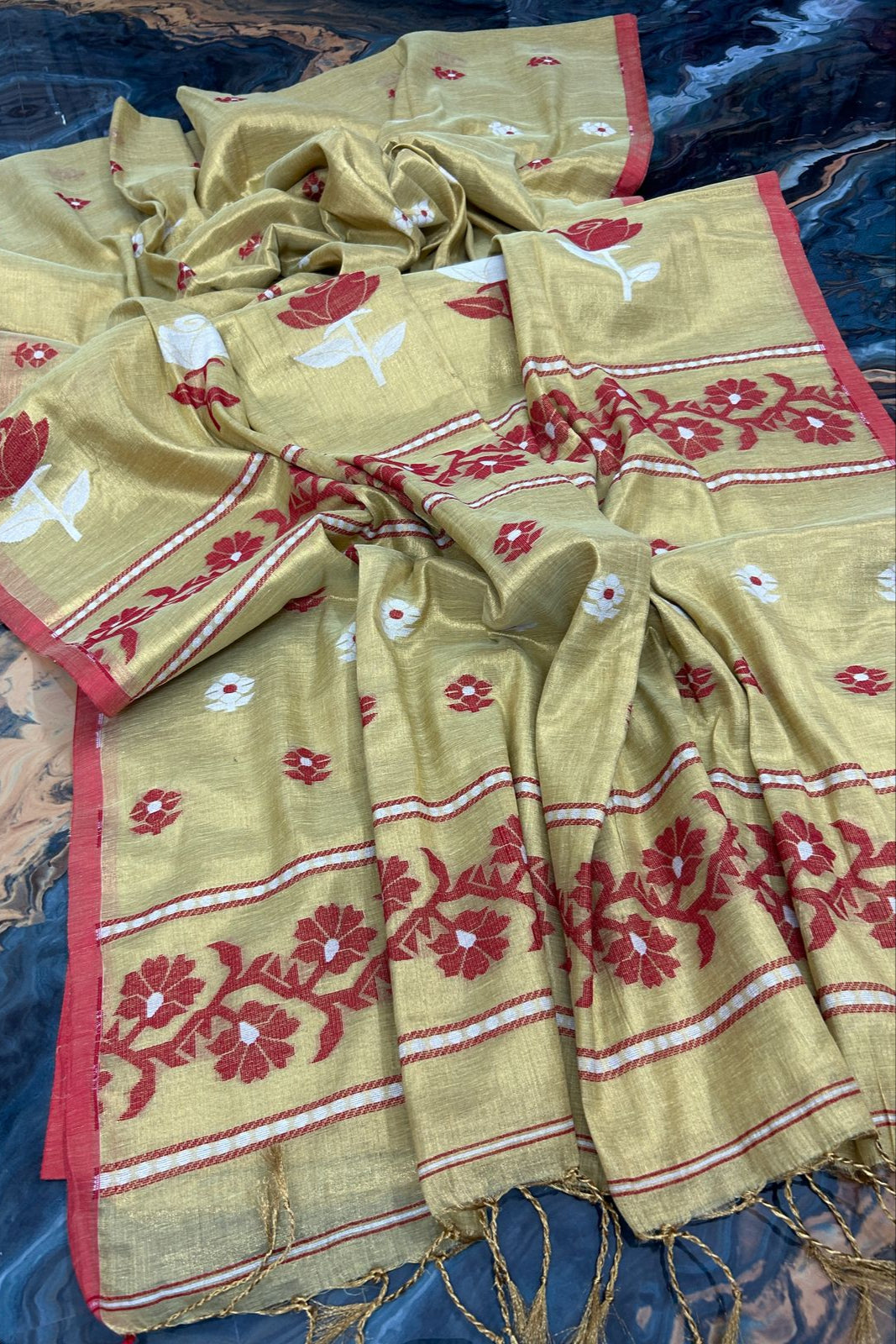 Digontojoyi Raga Tissue Cotton Jamdani Saree