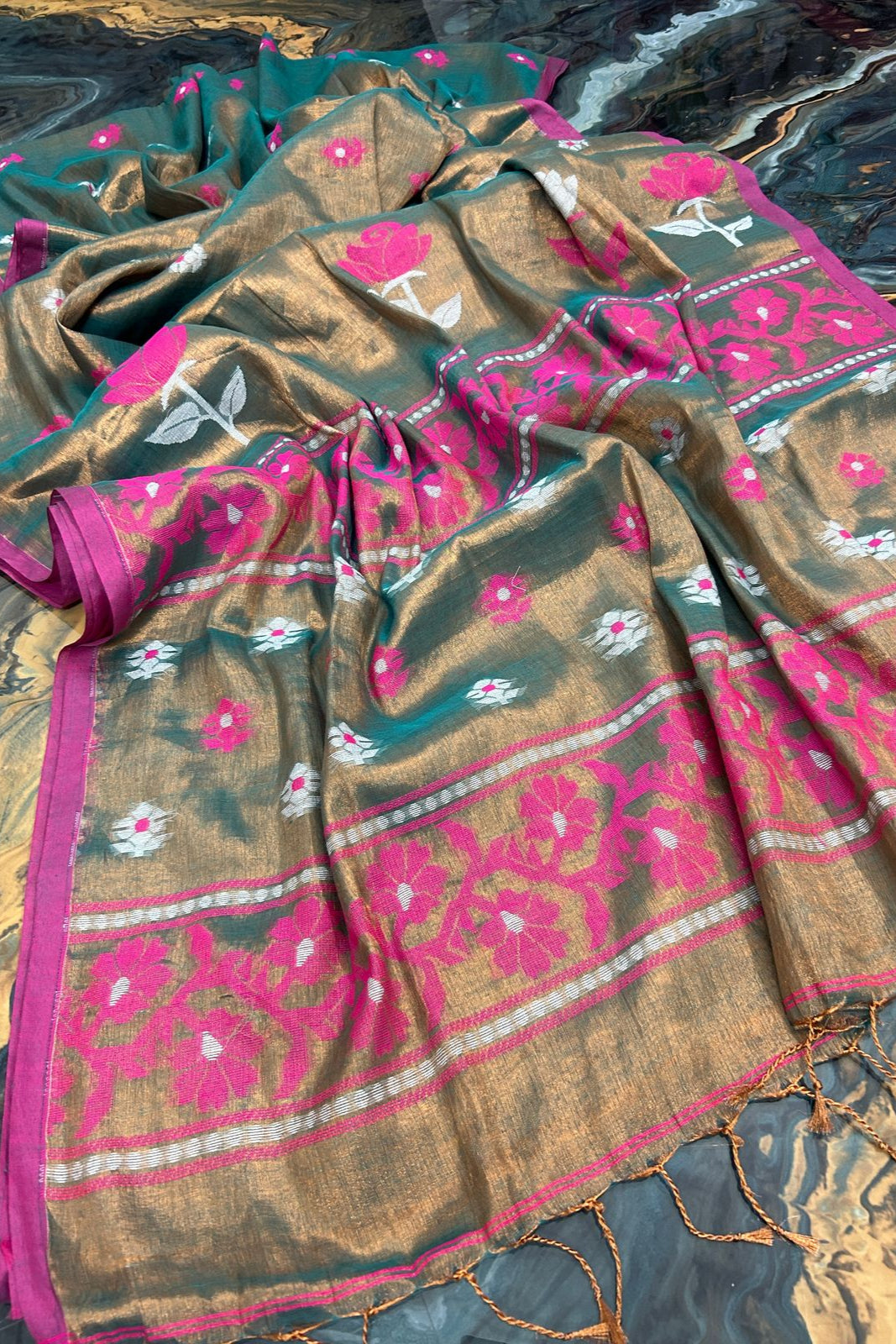 Digontojoyi Raga Tissue Cotton Jamdani Saree