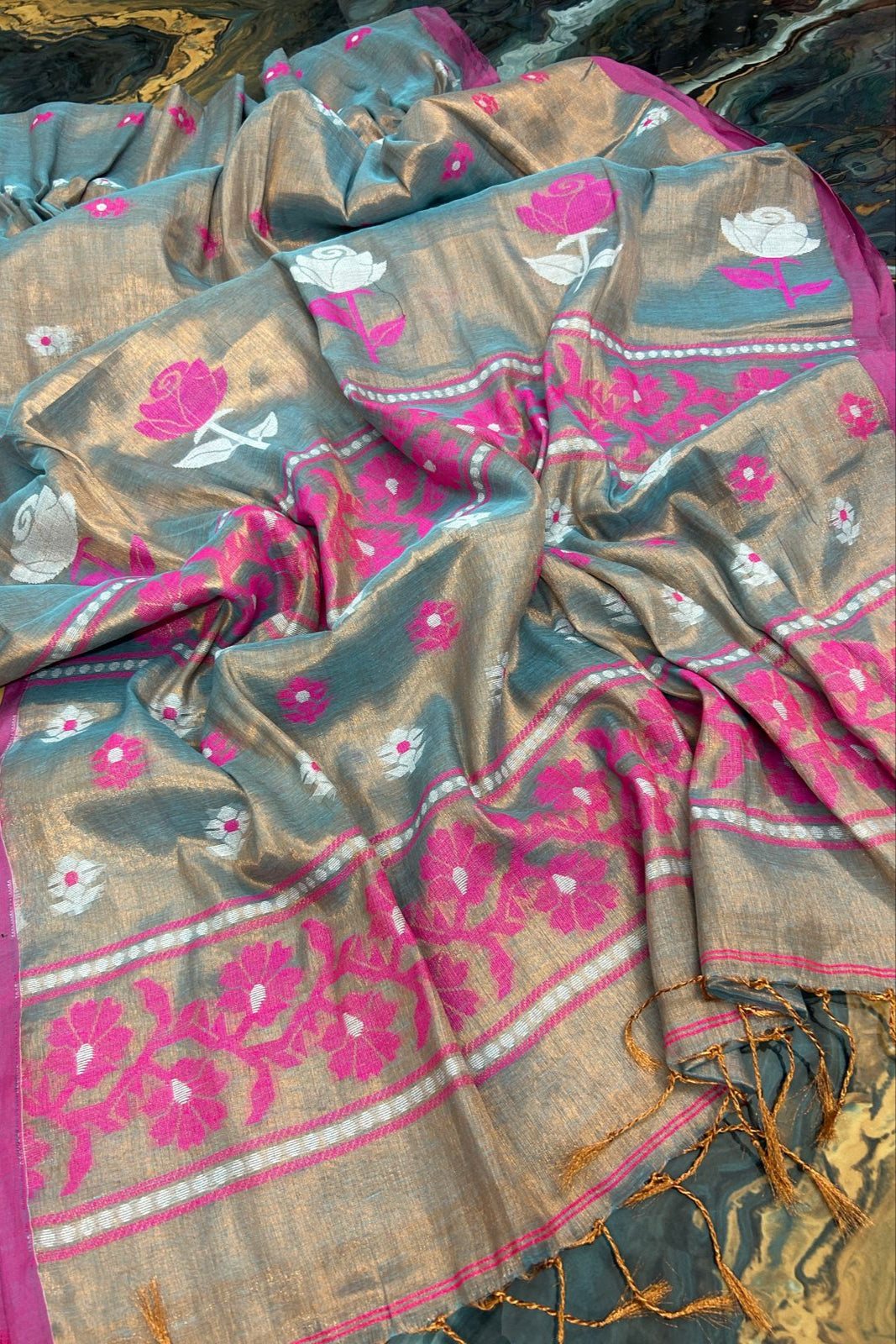 Digontojoyi Raga Tissue Cotton Jamdani Saree