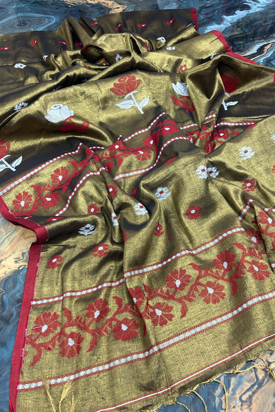 Digontojoyi Raga Tissue Cotton Jamdani Saree