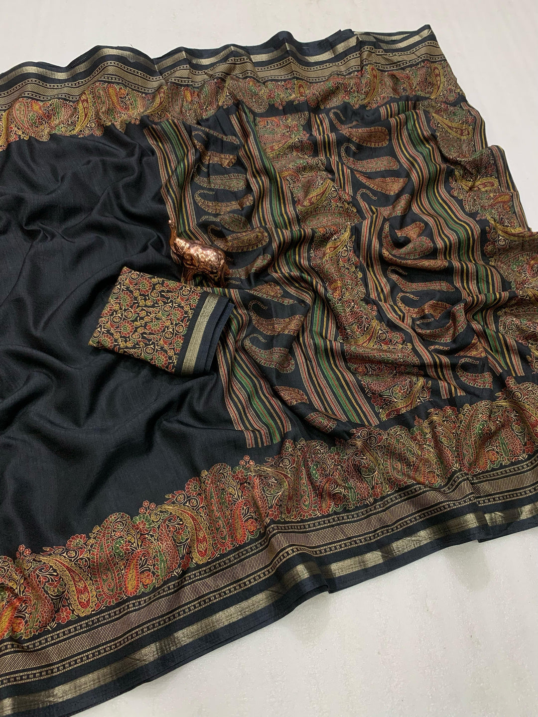 Heartwarming Tussar Silk Saree