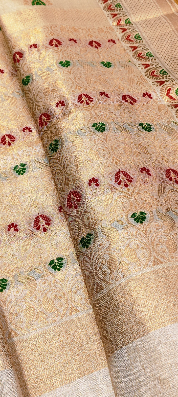 Laal Paharir Deshe Gachi Tussar Jamdani Saree