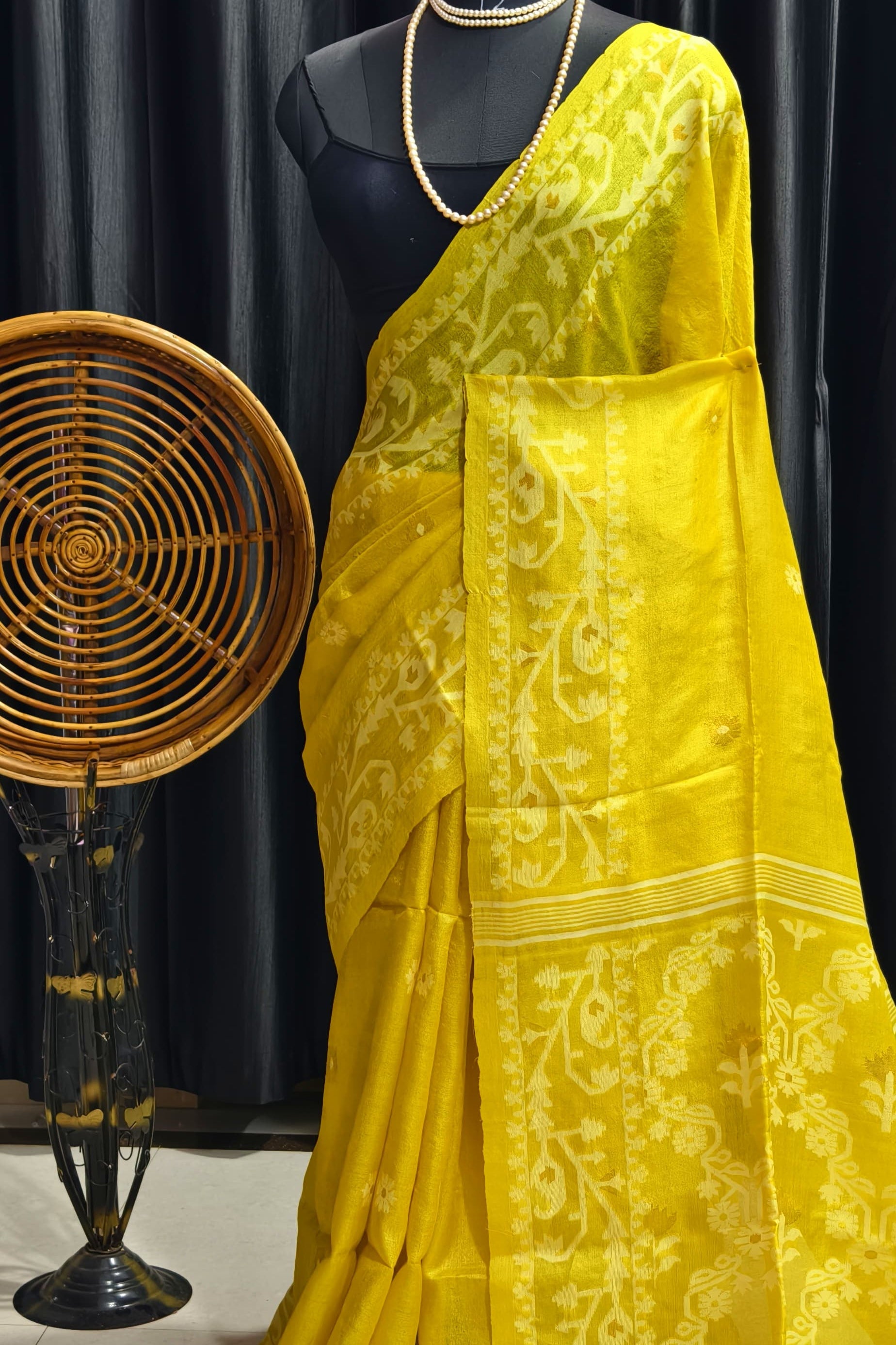 Kachha Sona Gachi Tussar Yellow Jamdani Saree – Monamaar