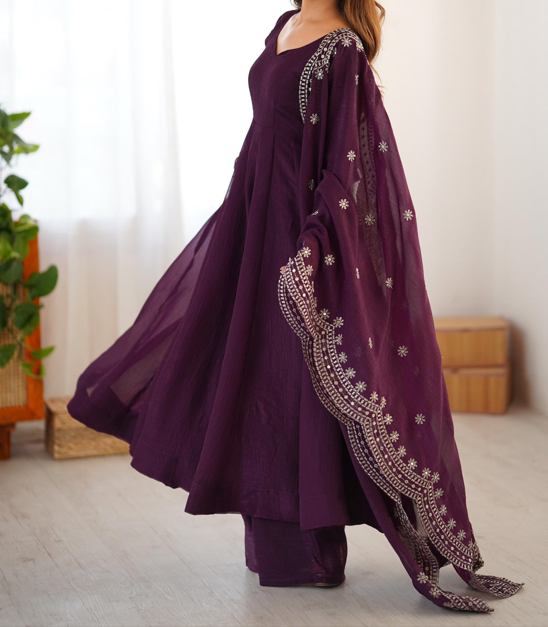 Aariza Allure Gown Set