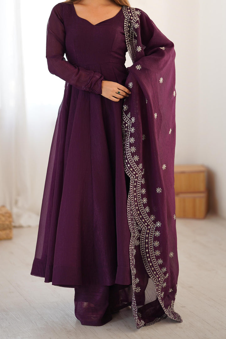 Aariza Allure Gown Set