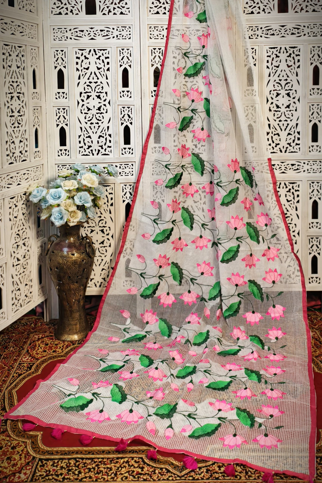Shwetkamal Bengal Kota Saree